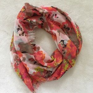 Pretty floral scarf